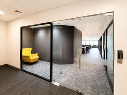 Robinson 77 (D1), Office #596257371